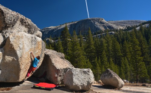 EC - Eliminator Right Sit V6, Tuolumne Meadows, Yosemite, CA